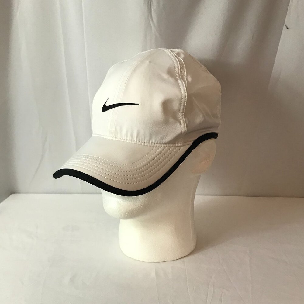 Nike Feather Light Dri-Fit Curved Bill Adjustable Back Athletic Sport Cut Hat